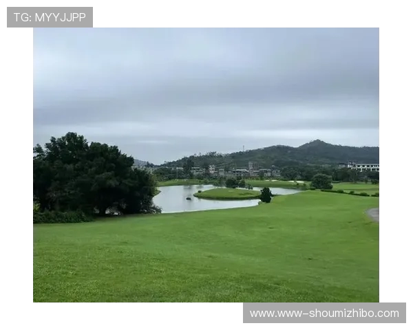 雨天高尔夫的挑战与乐趣 如何在湿滑的球场上保持稳定表现